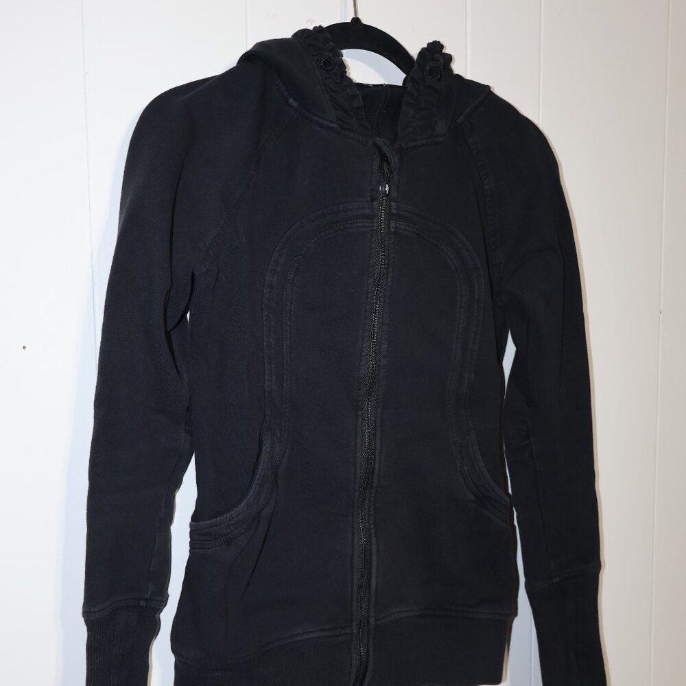 Lululemon Black Zip Hoodie – Athletic Fit Everyday Wear (Women’s M)